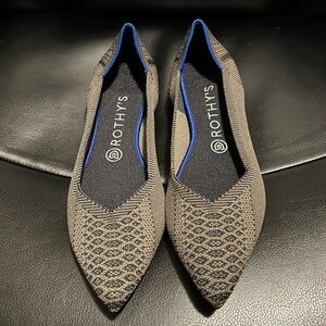 Rothy’s Retired Rare Walnut grey python print point flats Size 9